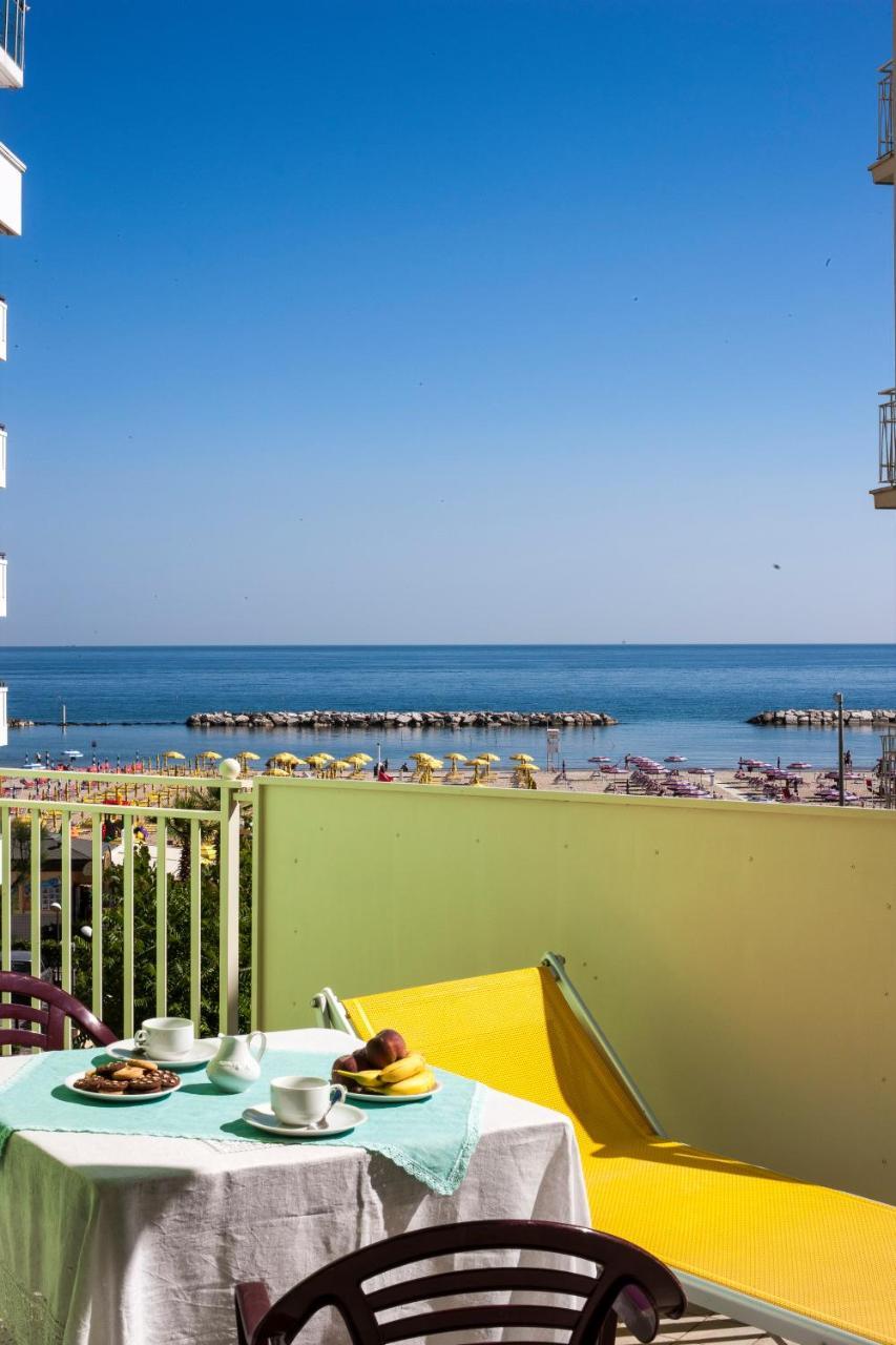 Beach Residence Gabicce Mare Εξωτερικό φωτογραφία