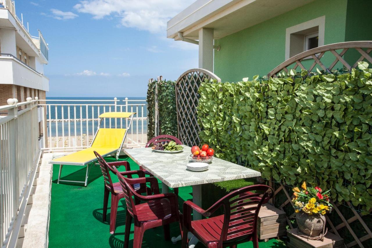 Beach Residence Gabicce Mare Εξωτερικό φωτογραφία